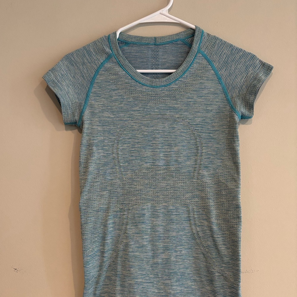 lululemon athletica Teal Short Sleeve Top